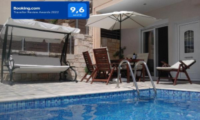 “Theeporto” Maisonette with pool
